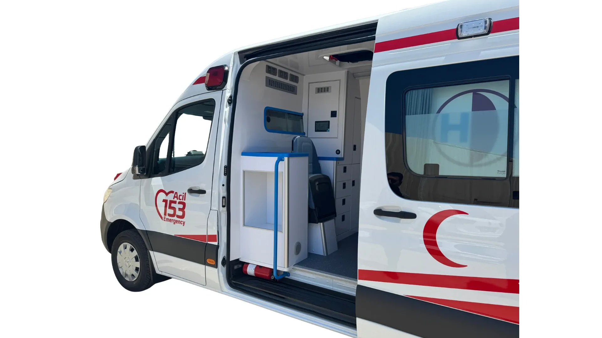 Ambulance Mercedes-Benz Sprinter, porte latérale ouverte sur la cellule sanitaire