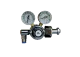 Oxygen pressure regulator with two pressure gauges